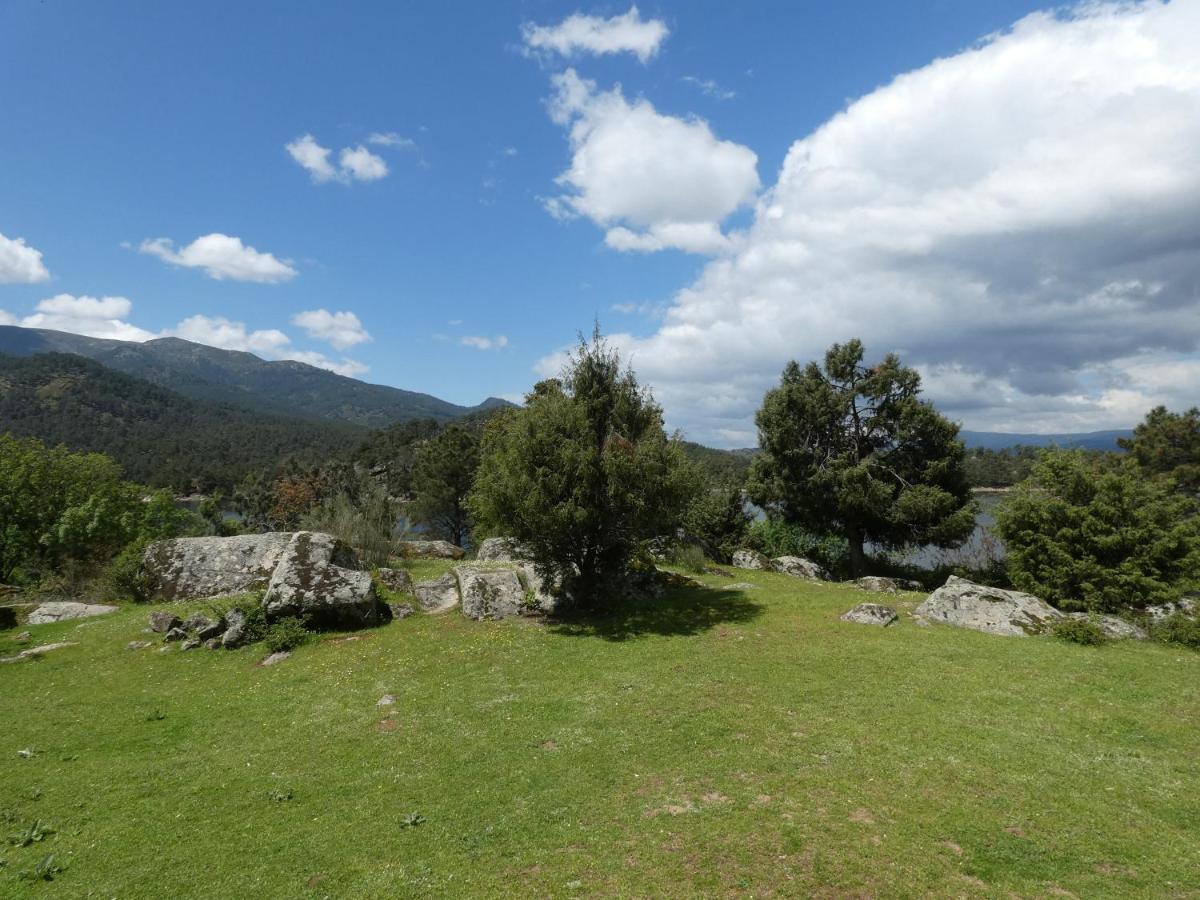 Nucleo De Turismo Rural Valle De Iruelas Las Cruceras Exteriör bild