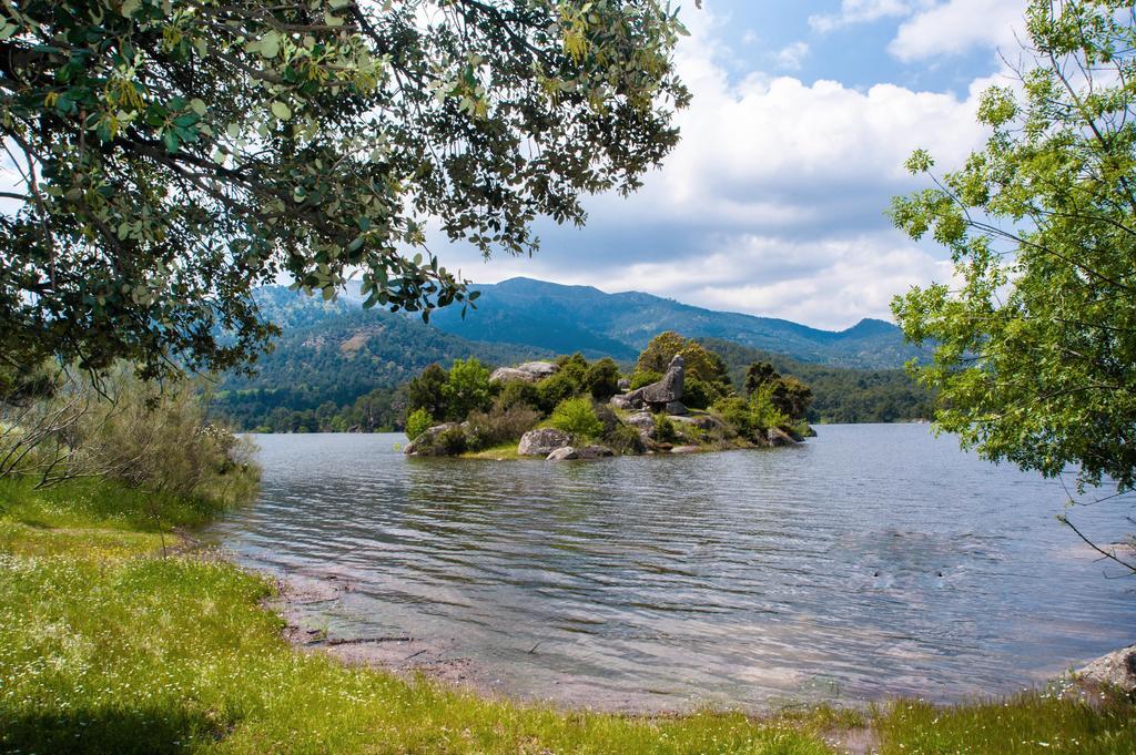 Nucleo De Turismo Rural Valle De Iruelas Las Cruceras Exteriör bild